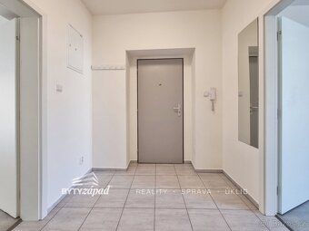 Ev.č. yJSB8652 Naše společnost nabízí k pronájmu byt o dispo