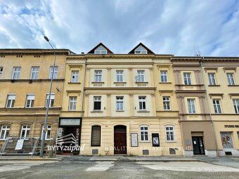 Ev.č. yJSB8648 Nabízíme Vám k pronájmu plně vybavený a nadst