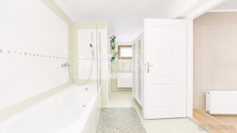 Nabízíme Vám rodinný dům 4+1, 162 m² a s garáží 23 m² v Mlad