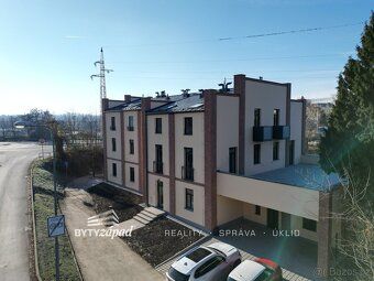 Ev.č. yMVB8616 Pronájem bytu o dispozici 2+kk s balkonem v P