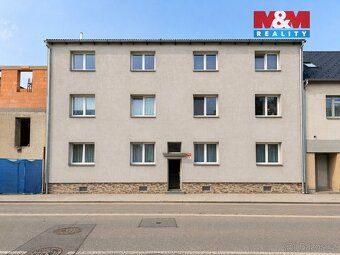 Nabízíme k prodeji světlý a velmi příjemný byt v 1. patře zr