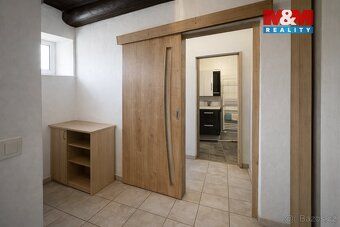 Nabízíme ke koupi kvalitní rodinný dům o užitné ploše 190 m²