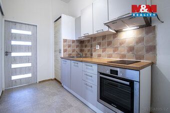 Nabízíme k prodeji byt 2+kk v části města Kolín V o užitné p