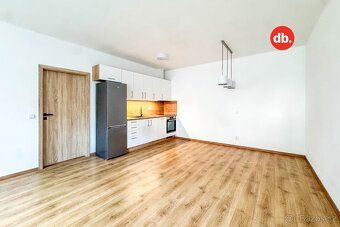 Ev.č. 01818 Nabízím pronájem bytové jednotky v přízemí cihlo