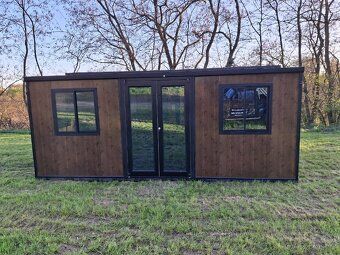 Prodám Mobilní rozkládací chatu. Elektroinstalace, zateplení