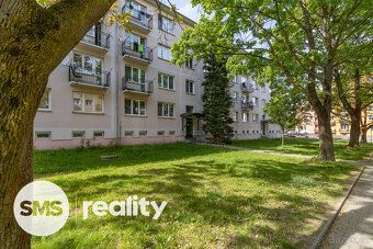 Nabízíme k prodeji byt 3+1 o velikosti 72 m² v zatepleném ní