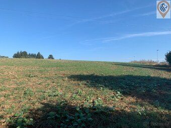 Nabízíme k prodeji stavební pozemek o rozloze 9 675 m² v kli