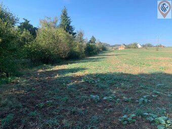 Nabízíme k prodeji stavební pozemek o rozloze 9 675 m² v kli