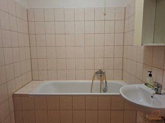 Nabízíme na pronájem pěkný slunný byt 2+1, 58 m² v Brně na u