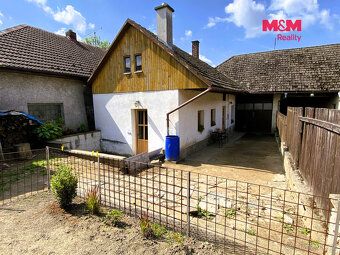 Nabízíme k prodeji rodinný dům v srdci malebné obce Velká Lo