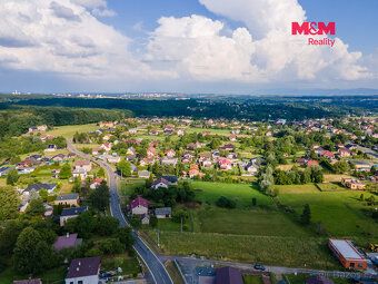 Nabízíme k prodeji stavební pozemek o výměře 1900m2 s Ostrav