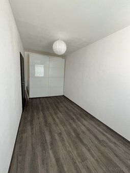 K dlouhodobému podnájmu Vám nabízíme krásný nově zrekonstruo