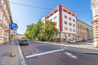 Hledáte prostorné a komfortní bydlení v samotném srdci Plzně