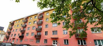 Nabízím k prodeji byt 2+1 s balkonem (52 m²) v žádané lokali
