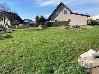 Nabízíme k prodeji stavební pozemek o výměře 757 m² v klidné