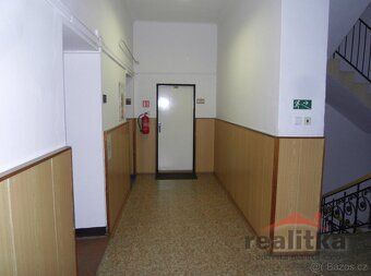 Nabízíme k pronájmu kanceláře - nebytový prostor 220 m2, ul.