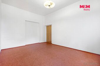 Hledáte bydlení s atmosférou rodinného domu a výhodami městs