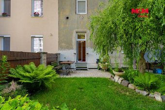 Hledáte bydlení s atmosférou rodinného domu a výhodami městs