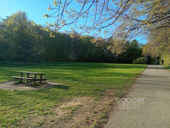 Prodej bytu 2+kk//S, 43 m2, Praha 10 - Horní Měcholupy, Nad 