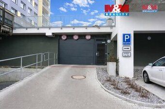 Nabízíme Vám k dlouhodobému pronájmu garážové parkovací stán