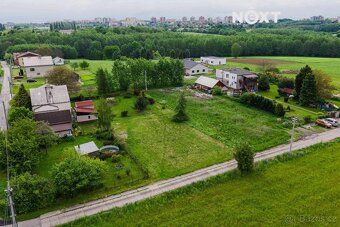 Právě koukáte na dvě parcely o výměře 901 m² a 1 224 m² a ka