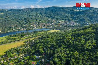 Exkluzivně nabízíme k prodeji svažitý pozemek o výměře 976 m