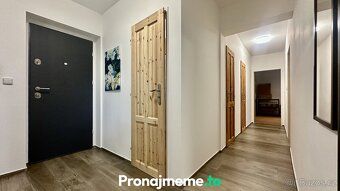 Ev.č. 100305 Pronájem bytu 3+kk s garáží, sklepem a dvěma ba