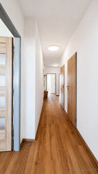 Byt s jedním z nejhezčích výhledů v Bohnicích, přímo u oblíb