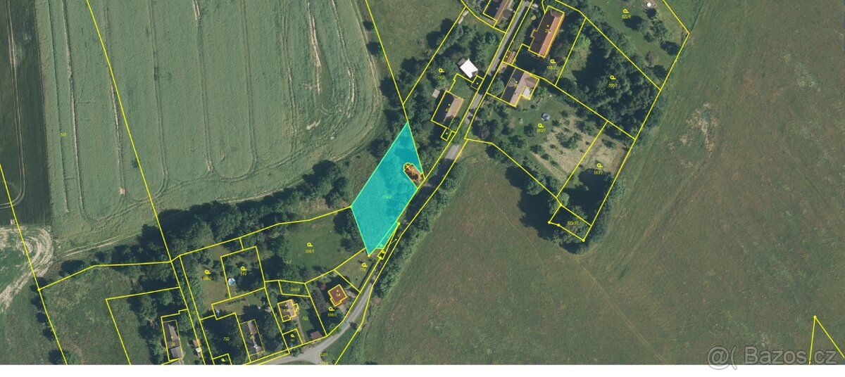Nabízím dlouhodobý pronájem louky o výměře 1205 m2 v obci Ma