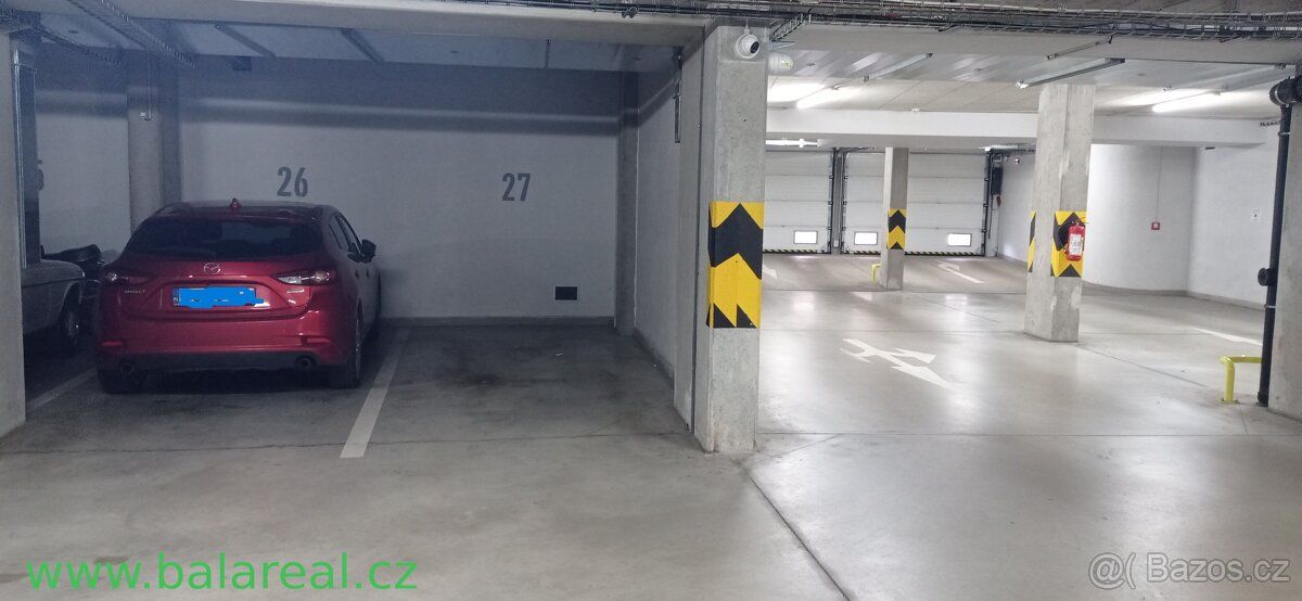 Garážová stání Olomoucká v Brně Černovicích pro 1 auto, moto