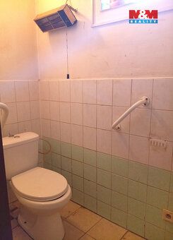 Nabízíme k prodeji samostatně stojící rodinný dům v malebné 