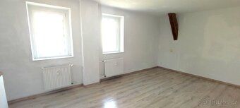 Nabízíme pronájem bytu 1+kk 36 m2 v klidné a žádané části ob