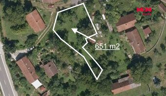 Nabízíme k prodeji slunný pozemek určený pro výstavbu rodinn