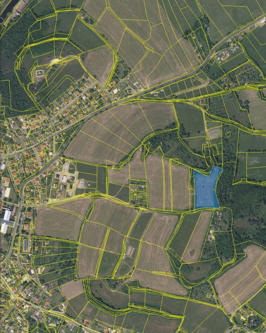 Prodám pozemek s krásným výhledem na Sušici. Soubor přilehlý
