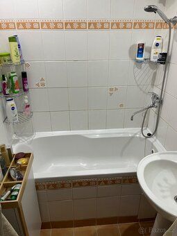 Nabízím k prodeji udržovaný byt 3+1 s balkonem 72m2 v centru