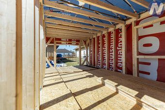 Moderní modulová dřevostavba 1+KK – na klíč nebo svépomocí
B
