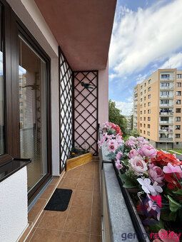 Nabízím Vám k prodeji světlý, dispozičně skvěle řešený byt 2