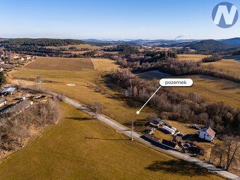 Nabízíme stavební pozemek o celkové rozloze 2 757 m² v maleb