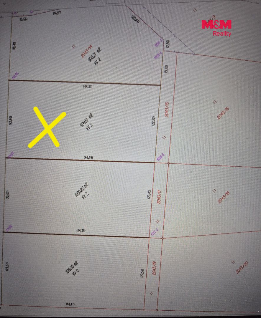 Poslední volný pozemek ke stavbě o výměře 999 m² v lokalitě,