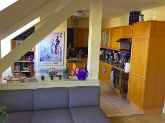 pokoj ve sdíleném bytě, podnájem, spolubydlení, room for ren