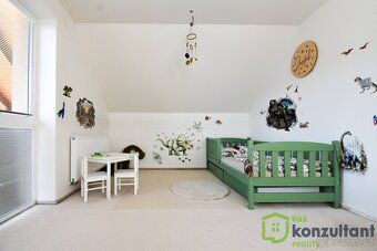Ev.č. 01173 Moderní rodinný dům 4+kk s rozlehlým pozemkem 1 
