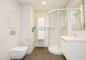 Nabízíme k pronájmu byt 2+kk, 64,3m2 + balkon 5,8m2. Byt se 