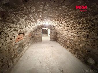 Nabízíme ke koupi atipický nebytový prostor o výměře cca 81 