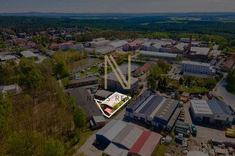 Nabízíme k prodeji komerční prostory v atraktivní lokalitě o