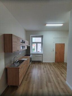 Nabízíme pronájem bytu 4kk o velikosti 95 m2 +2 ks lodžie, +