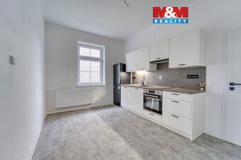 Nabízíme pronájem bytu 4kk o velikosti 95 m2 +2 ks lodžie, +