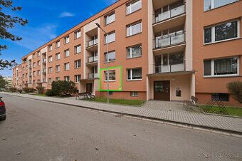Dovolujeme si Vám nabídnout cihlový byt v samotném centru Mo