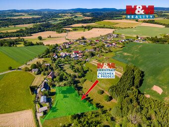 We offer for sale a sunny plot in a quiet location surrounded by nature.
