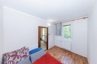 Nabízíme k pronájmu byt 2+kk na adrese Vsetín, Okružní 406. 