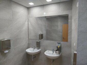 We offer for rent without commission at exceptionally favorable conditions storage or office…